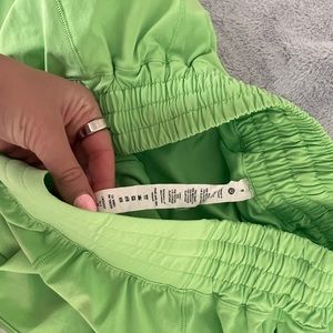 Scream Green Lululemon Hotty hot Shorts 4in high rise